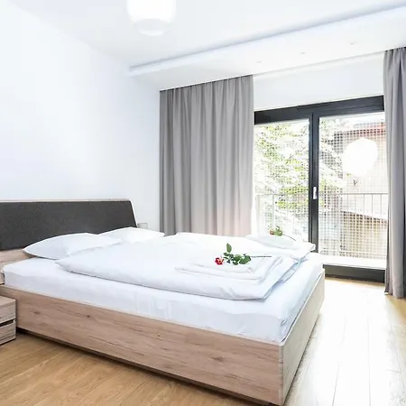 Cityheaven With Parking And Ac Krakow Exterior photo