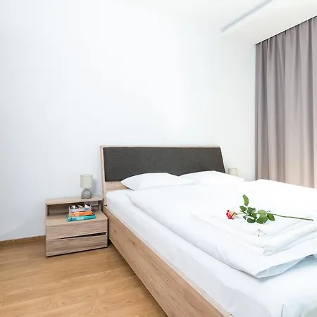 Cityheaven With Parking And Ac Krakow Exterior photo
